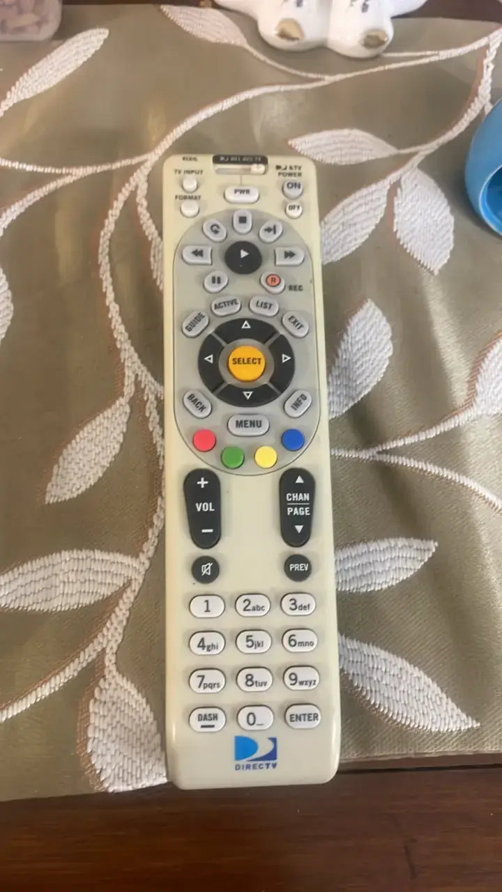 Control remoto universal DirecTV en buen estado