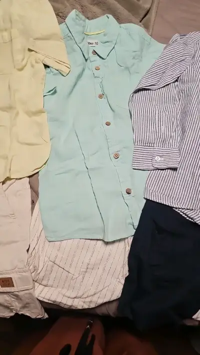 Conjunto de ropa infantil camisa y shorts - miniatura 2