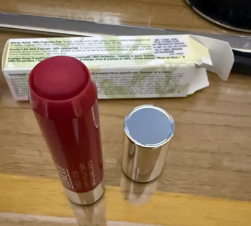 Bálsamo de Color Clinique Chubby Stic - 1