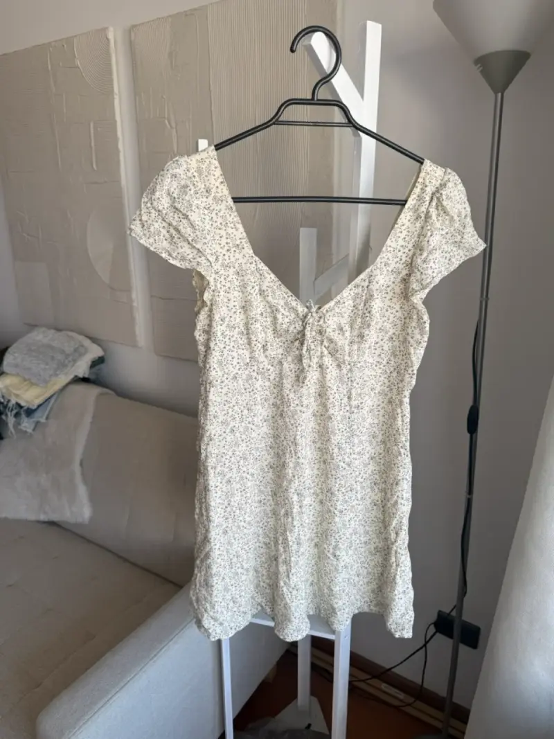 Vestido corto floreado American Eagle - 1