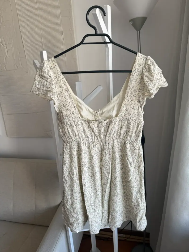 Vestido corto floreado American Eagle - 2
