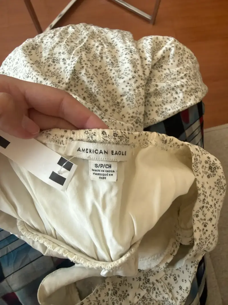 Vestido corto floreado American Eagle - 4