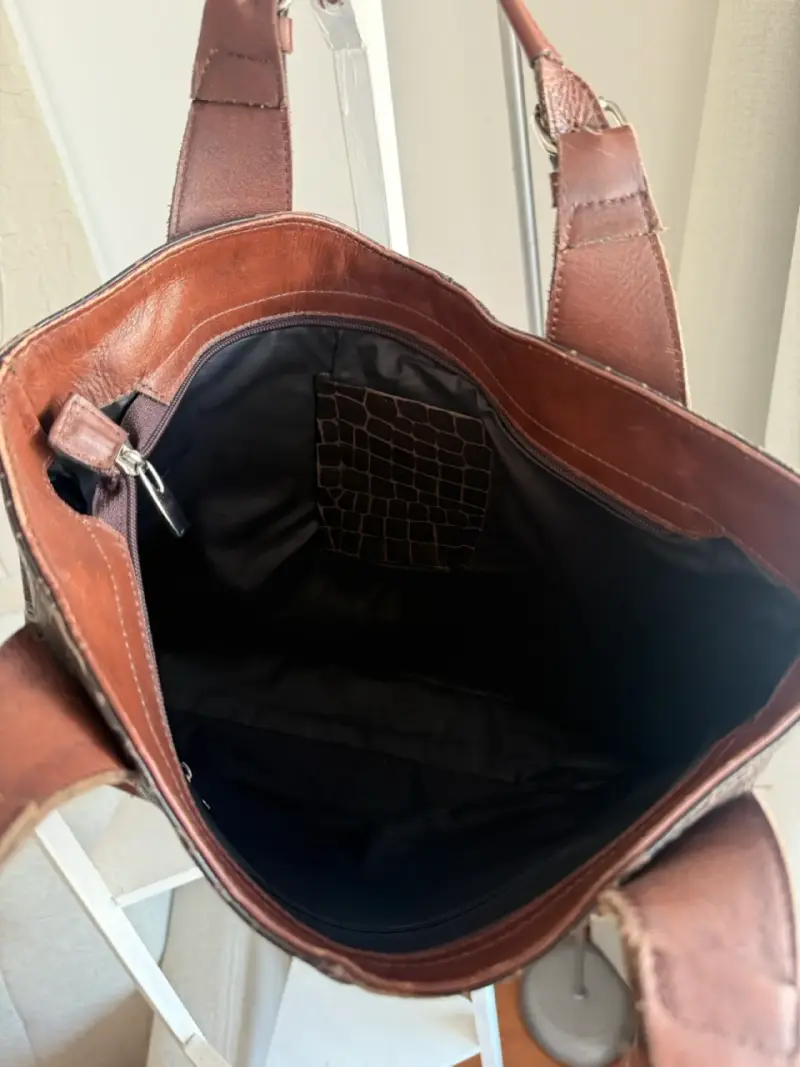 Bolso negro y marrón elegante - 3