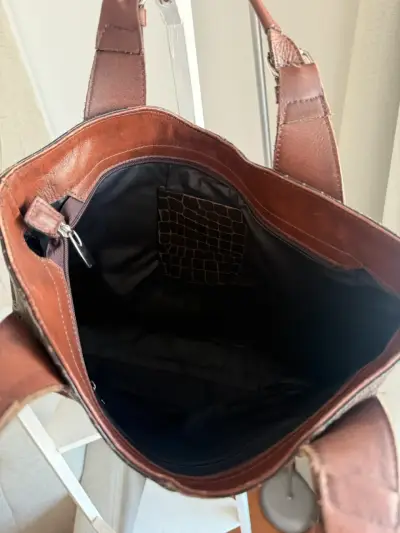 Bolso negro y marrón elegante - miniatura 3