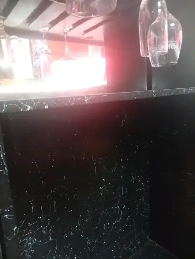 Bar de Madera Negro con Puertas de Vidrio - miniatura 6
