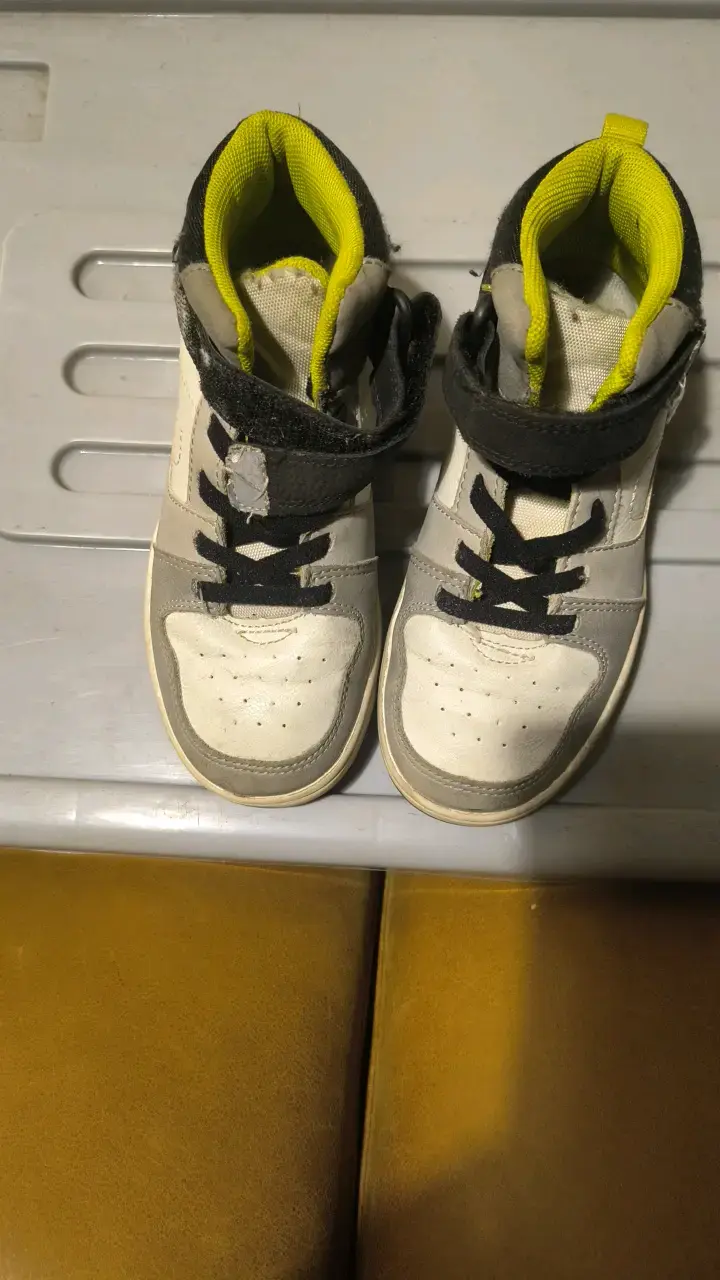 Zapatillas deportivas para niños en varios colores - 6