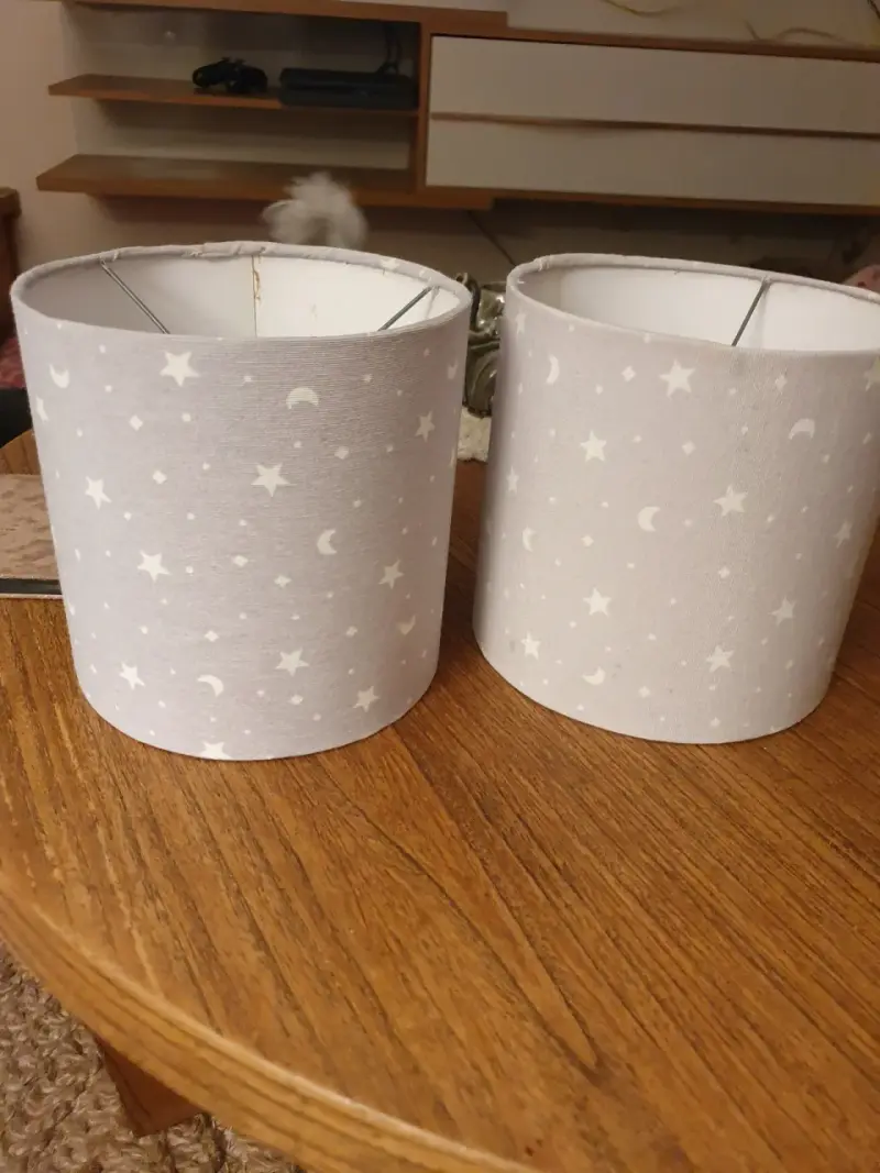 Pantallas de lámpara con diseño de estrellas y lunas - 2