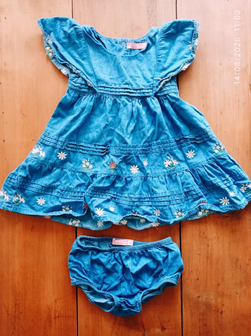 Vestido de mezclilla para niña con flores bordadas - 1