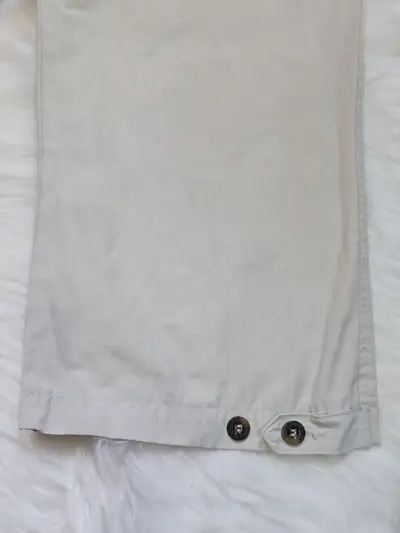 Bermudas beige Dockers para mujer - miniatura 3