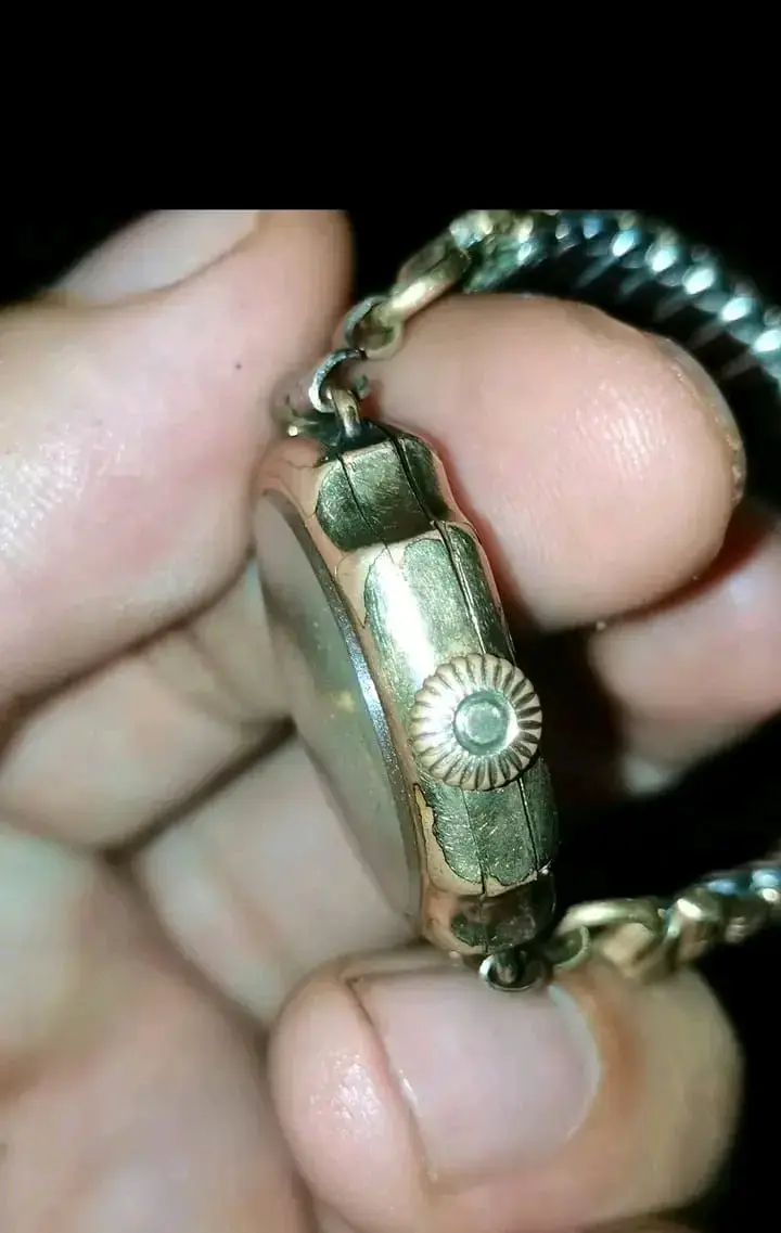 Reloj de pulsera vintage dorado para hombre - 4