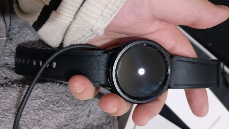 Samsung Galaxy Watch6 Classic en buen estado - 3