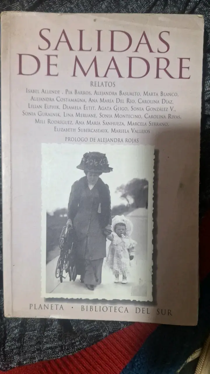 Libro 'Salidas de Madre' de relatos variados