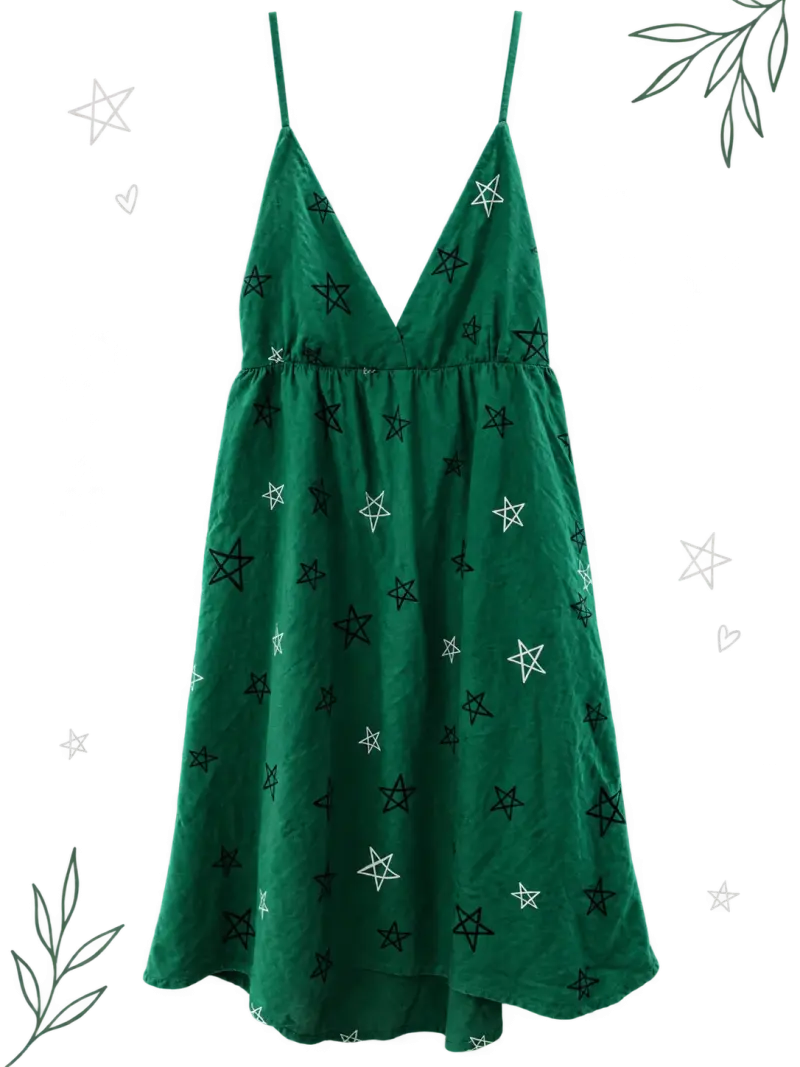 Vestido verde con estampado de estrellas