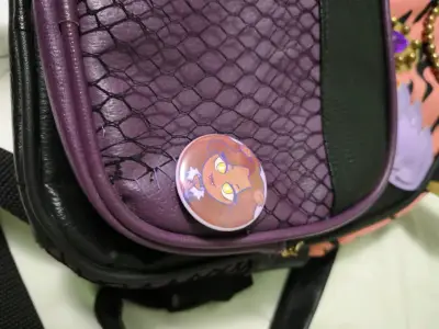 Mochila customizada de clawdeen wolf - miniatura 4