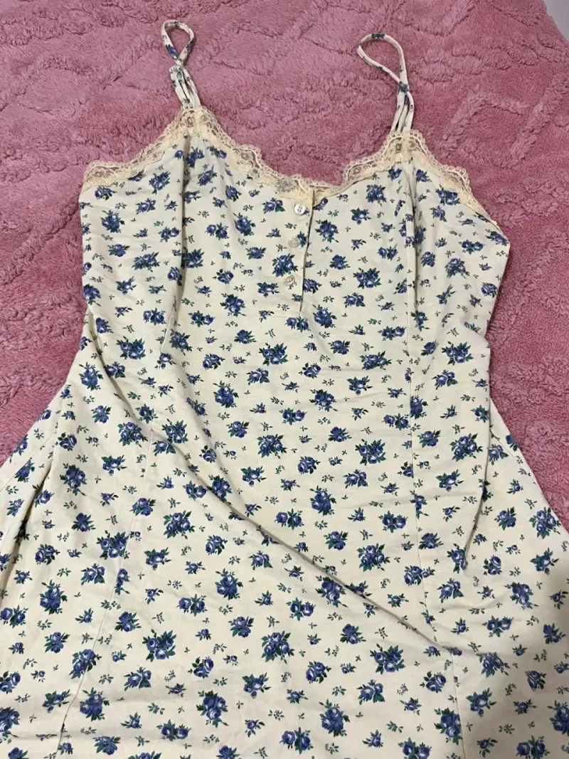 Camisón floral Victoria's Secret con encaje - 1