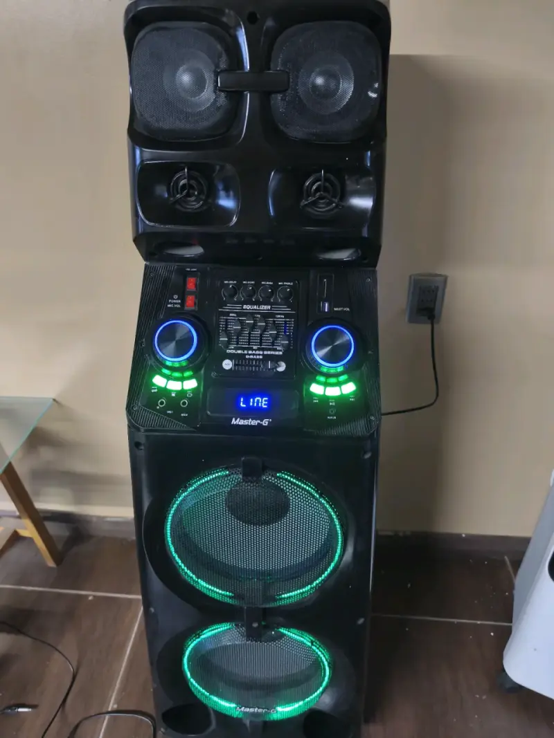 Parlante Torre Master-G con Luces LED - 2