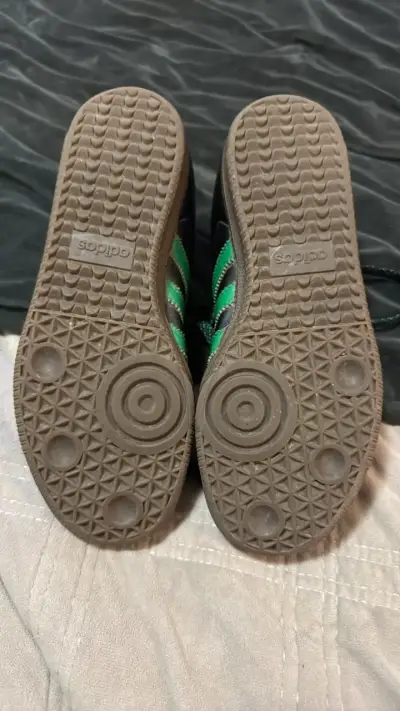 Zapatillas Adidas Samba negras y verdes - miniatura 3