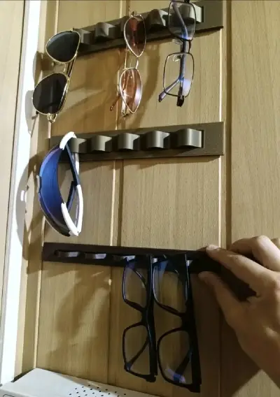 Soporte de Pared para lentes. Impreso en 3D - miniatura 2