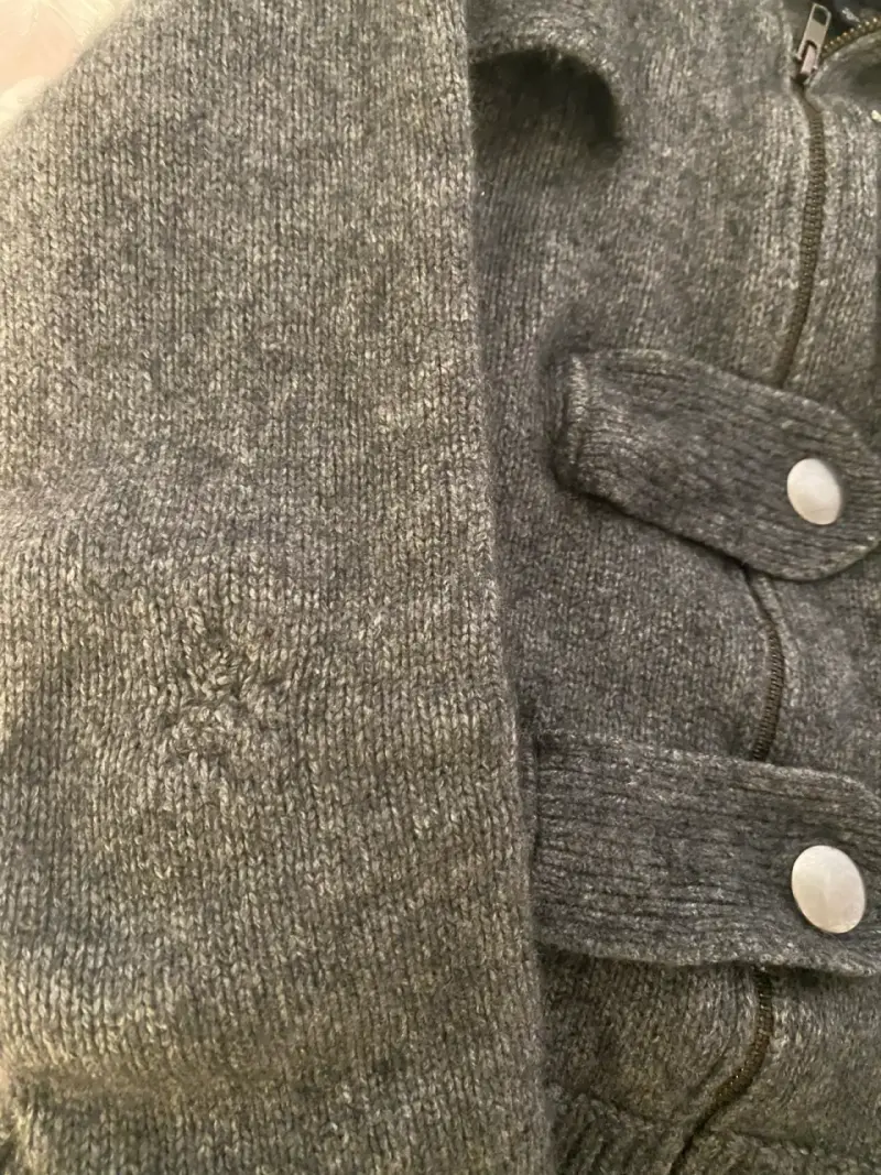 Chaqueta de lana gris Banana Republic con botones decorativos - 5