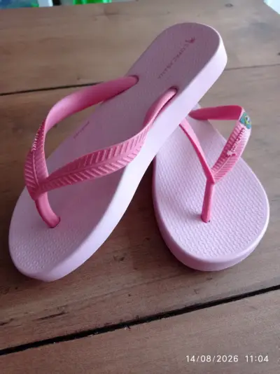 Sandalias Havaianas Rosadas para niña - miniatura 1