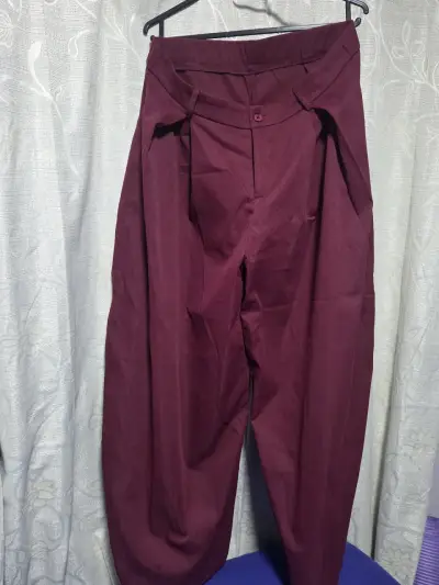 Pantalones anchos burdeos para mujer - miniatura 2