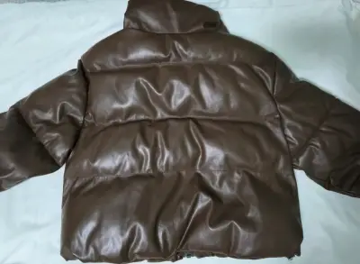 Puffa eco cuero café - miniatura 5