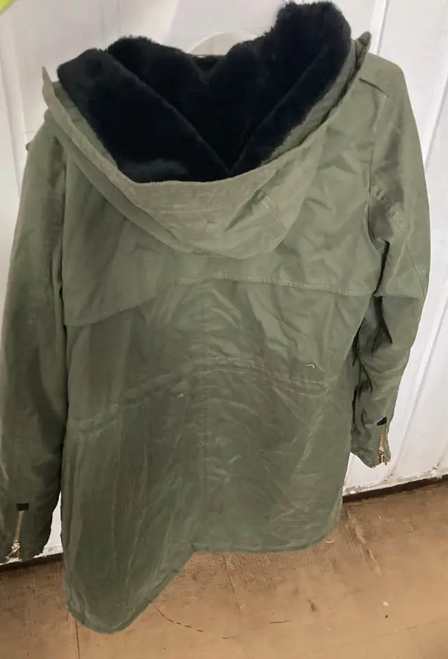 Parka verde mujer con forro de pelo sintético negr - 3