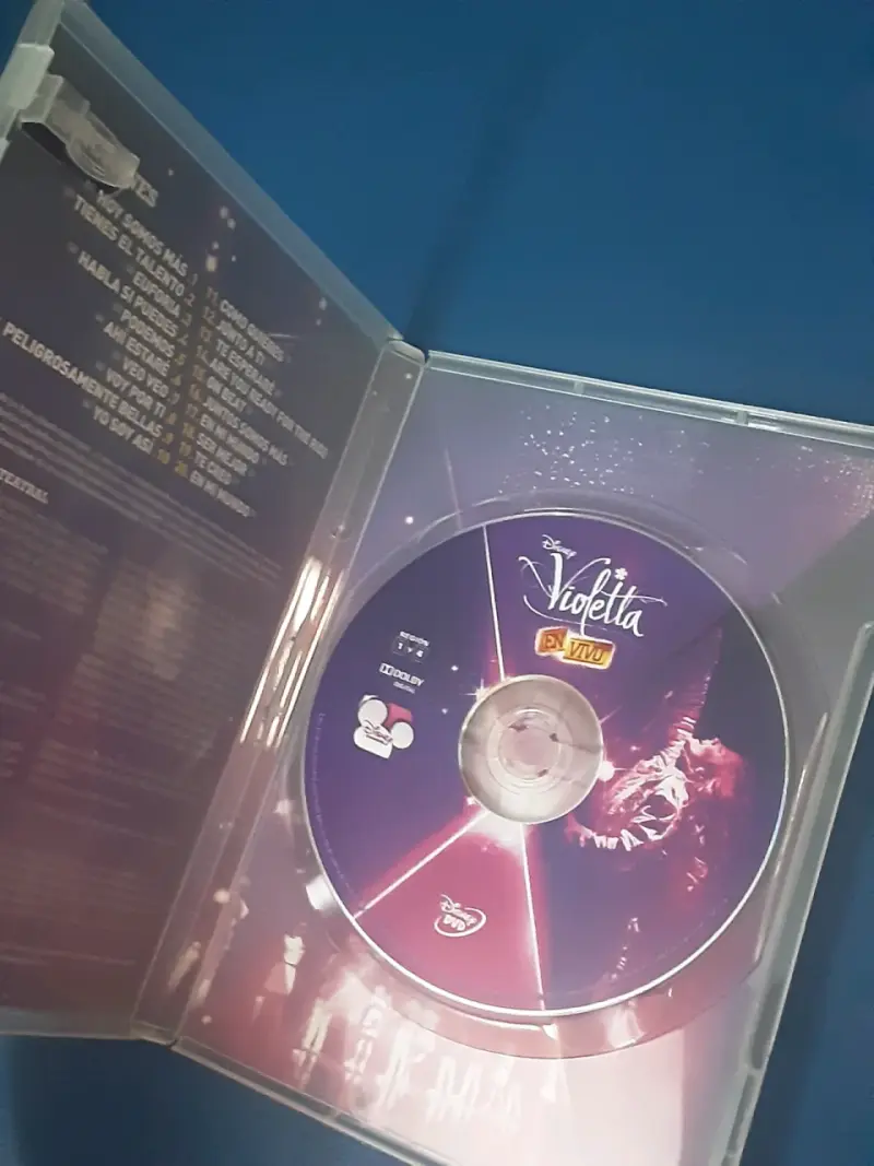 DVD Disney Violetta En Vivo Show Completo - 3