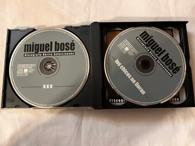 Colección de 3 CDs Miguel Bosé - Discografía Bás - 3