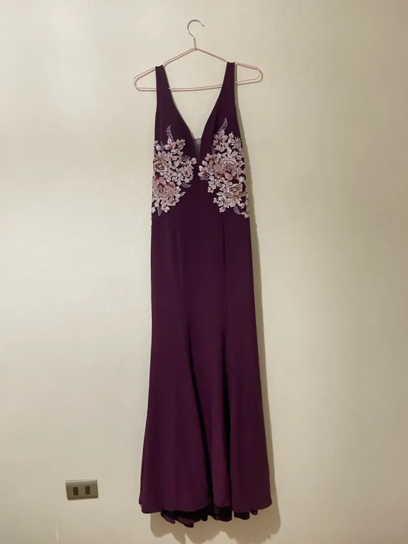 Vestido de gala burdeo • Talla M-L - 1
