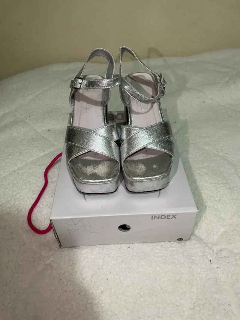 Tacones plateados • Talla 37 - 3