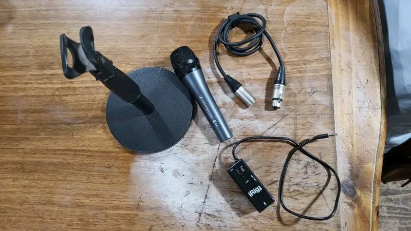 Micrófono Sennheiser e835 con soporte y Iring pre - 4