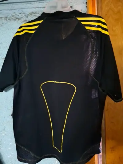 Polera deportiva Adidas F50 negra y amarilla - miniatura 2