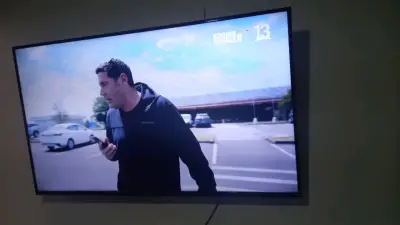 Televisor Samsung 4k de 50 pulgadas Smart TV - miniatura 5