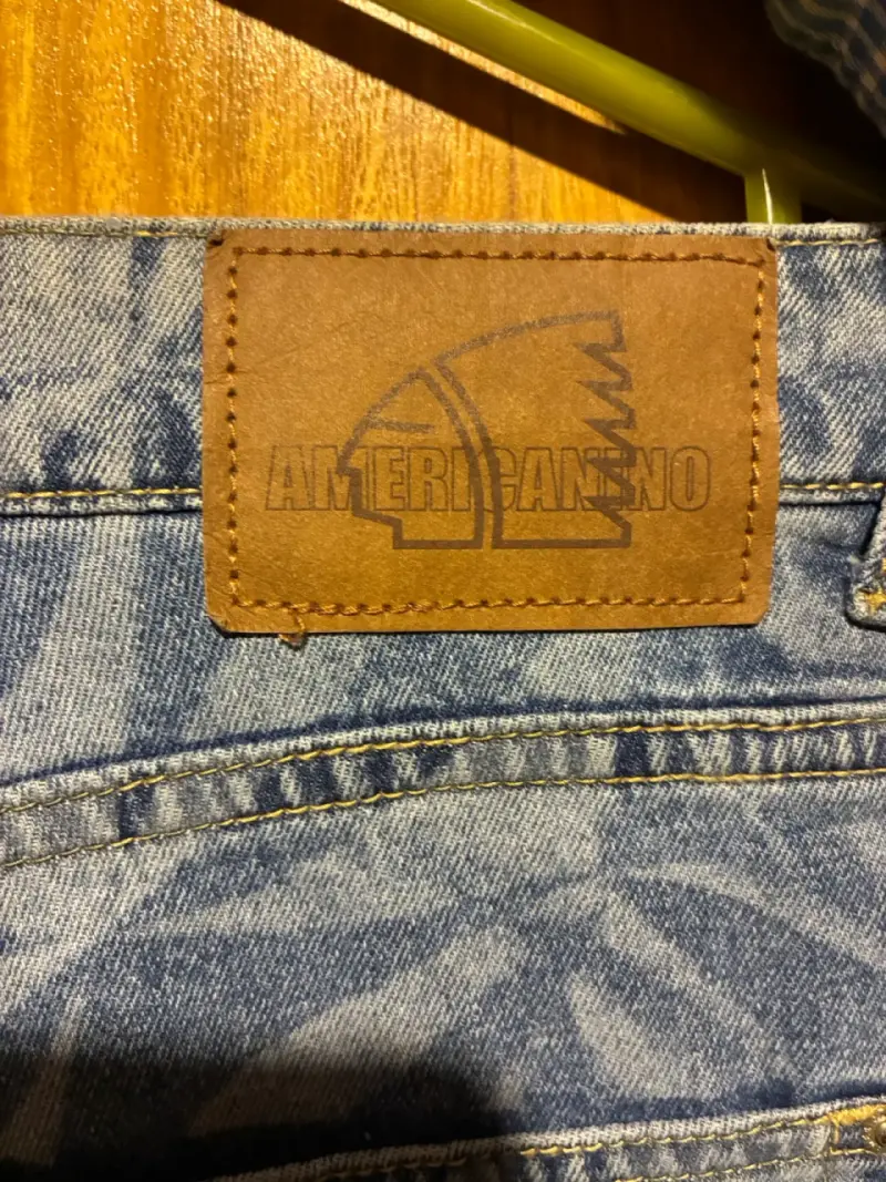 Jeans Americano tiro alto diseño geométrico - 2