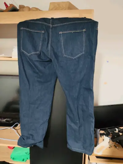 Pantalones de mezclilla azul oscuro para hombre - miniatura 2
