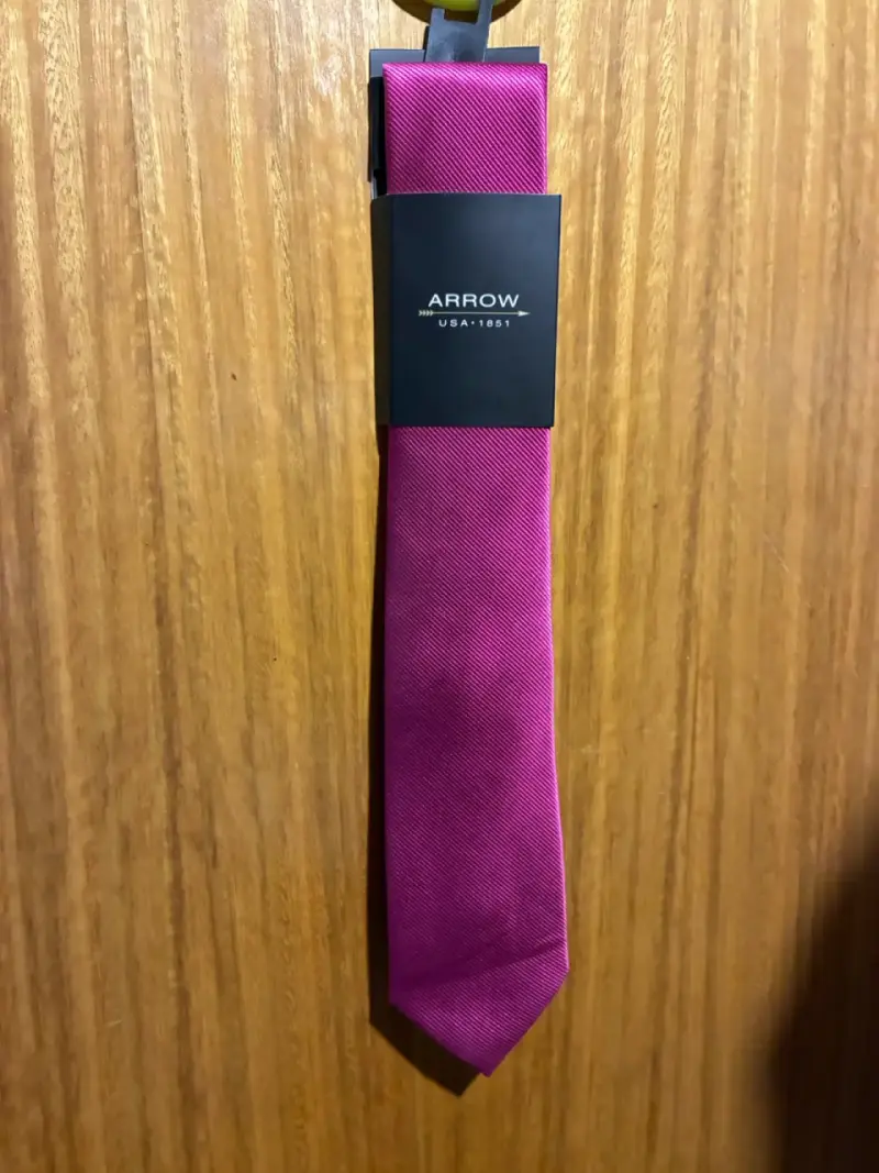 Corbata Fucsia Arrow Elegante - 1