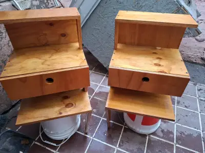 Veladores flotantes 2 x $30.000.- - miniatura 2