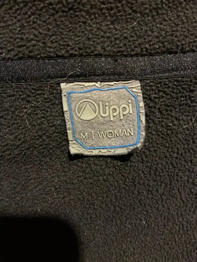 Chaqueta polar negra para mujer marca Uippi - 3