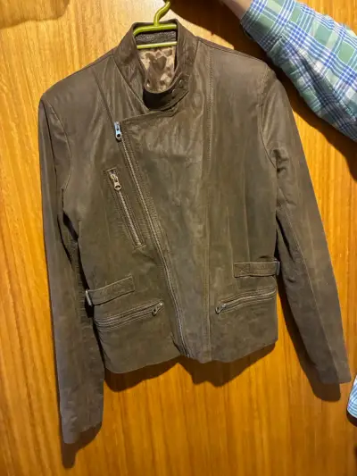 Chaqueta de cuero legítimo marrón para mujer - miniatura 1