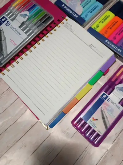 Set de Papelería Staedtler con Cuaderno - miniatura 2
