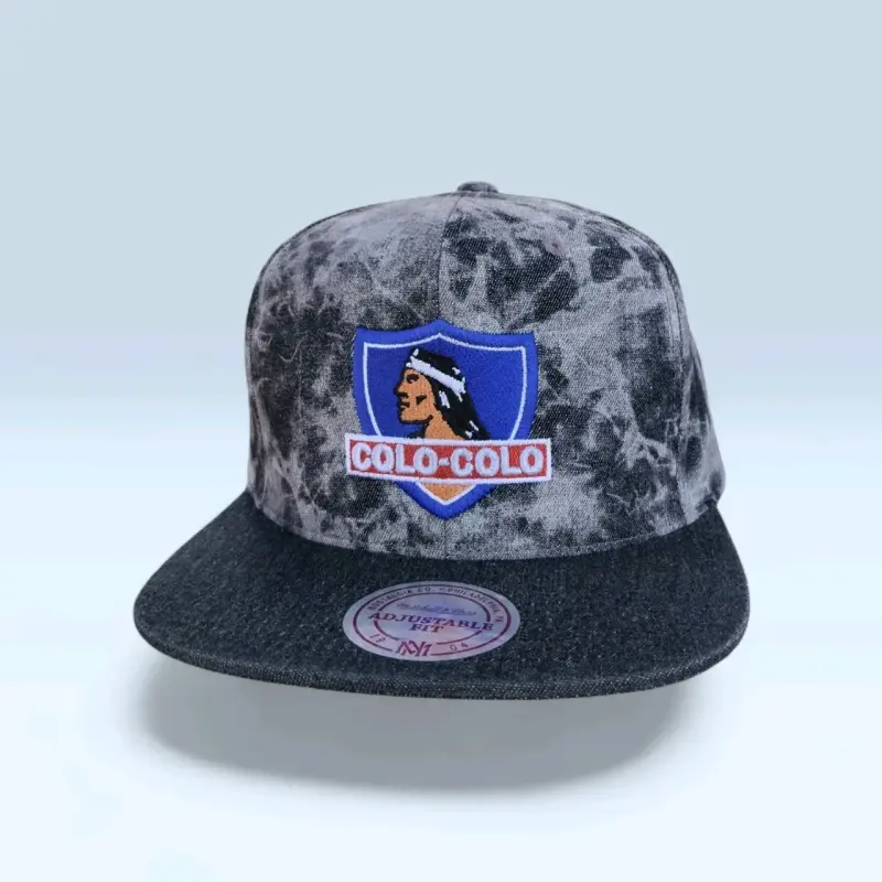 Gorra Colo-Colo ajustable Mitchell&Ness