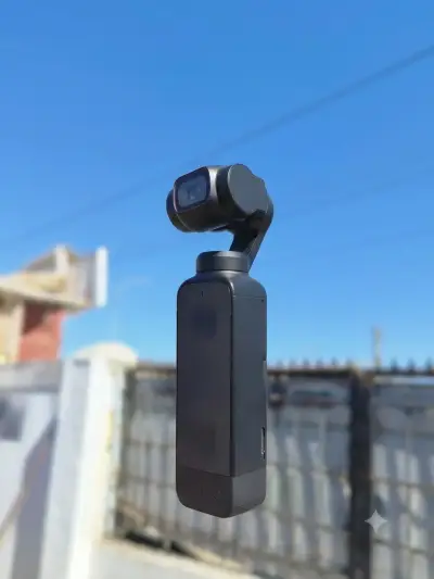 Cámara de mano DJI Osmo Pocket con estabilizador - miniatura 1