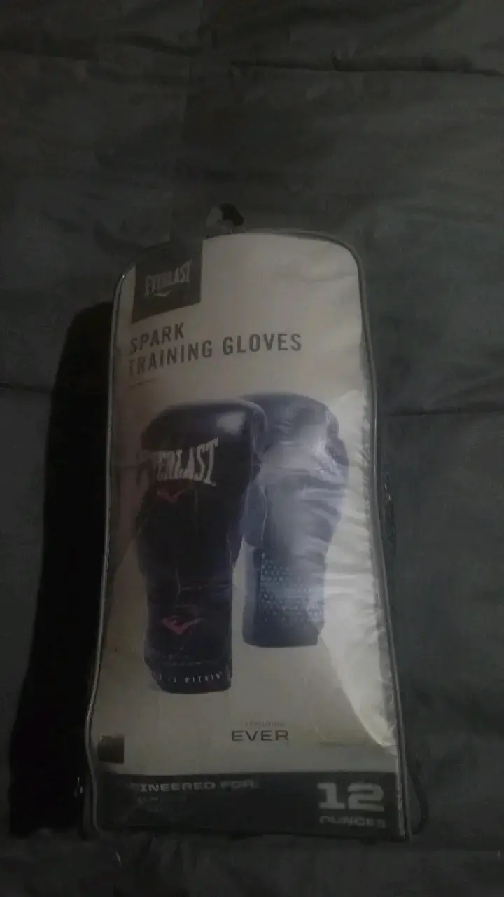 Guantes de Boxeo Everlast Spark con Vendas - 3