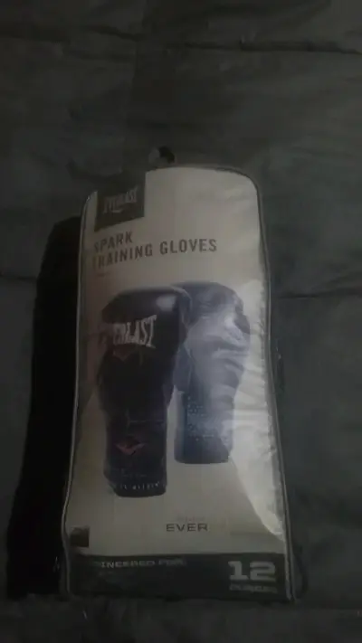 Guantes de Boxeo Everlast Spark con Vendas - miniatura 3
