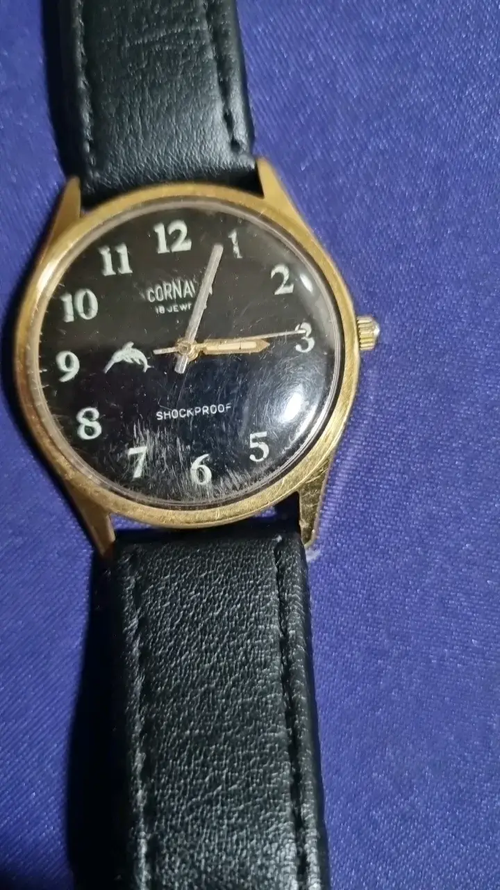 Reloj análogo Corna con correa de cuero negro - 2