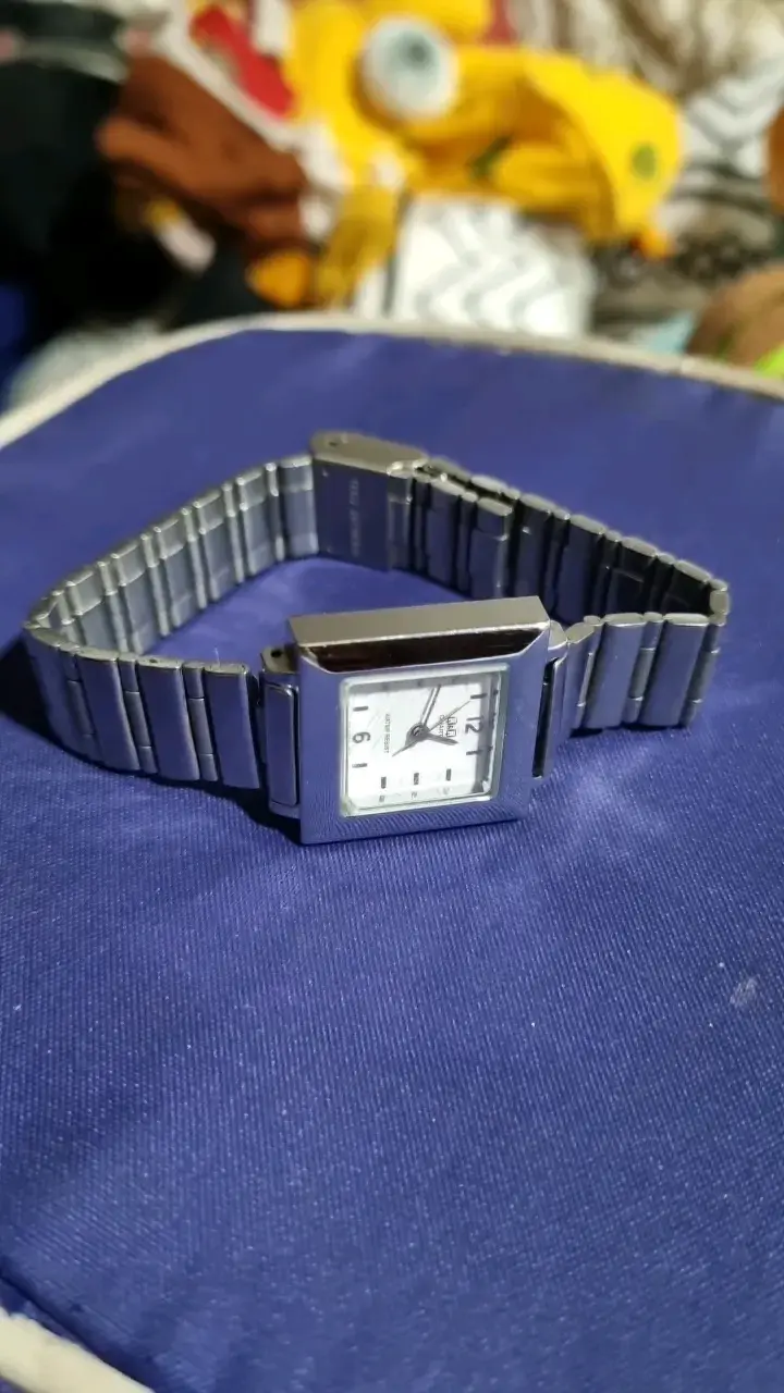 Reloj de pulsera Q&Q acero inoxidable - 5