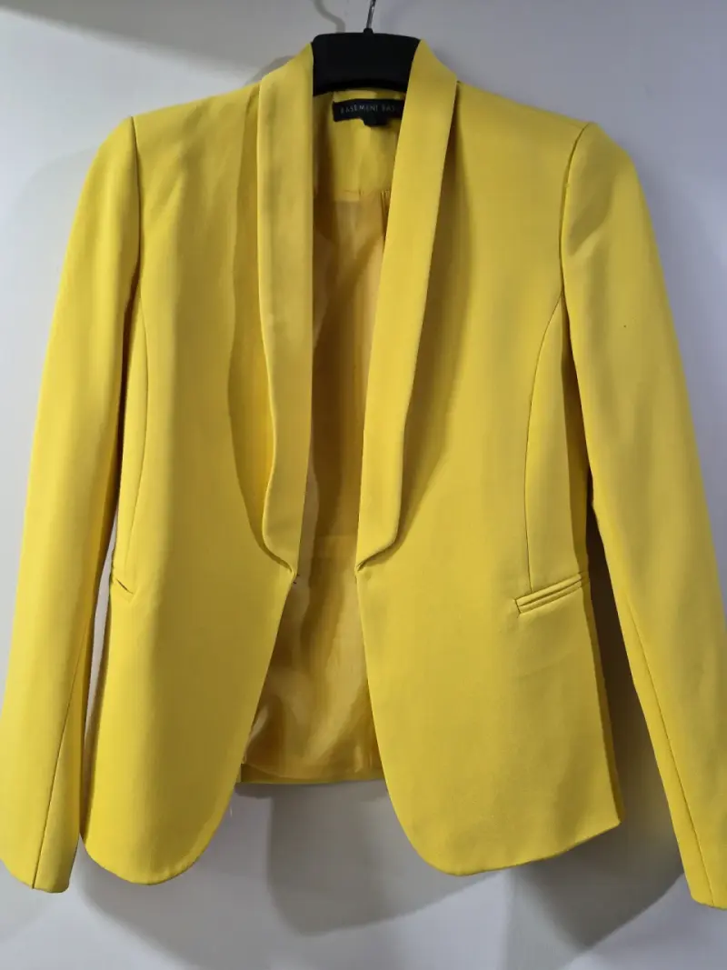 Blazer amarillo para mujer Basement Basic - 2