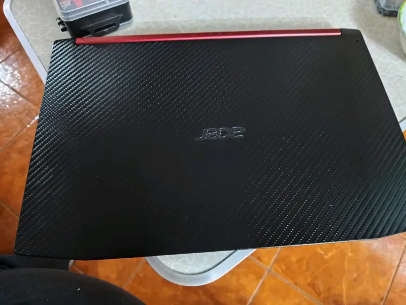 Laptop Acer Nitro 5 AN515-42 para juegos - 3