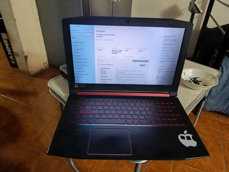 Laptop Acer Nitro 5 AN515-42 para juegos - 5